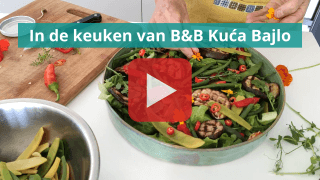 in de keuken van Kuca Bajlo